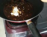 Foto langkah ke 6 dari resep Tenderloin Steak with Blackpepper Mushroom Sauce.