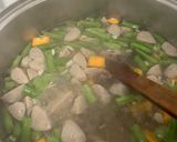 Foto langkah ke 4 dari resep Sop Daging Sapi dengan Sayuran.