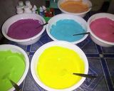 Foto langkah ke 4 dari resep Mini rainbow roll cake.