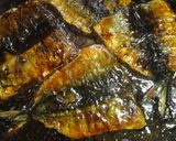 A picture of step 11 of Seasonal Pacific Saury in Teriyaki Sauce.