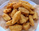 Foto langkah ke 5 dari resep Fried Potatoes Wedges.