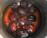 A picture of step 2 of The Basic Way to Boil Chestnuts.