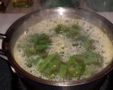 A picture of step 3 of Garlic Green Beans.