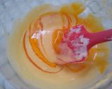 A picture of step 5 of Soufflé Chiffon Cake.