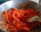 A picture of step 1 of Creamy gajar halwa.