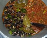 Foto langkah ke 6 dari resep Rawon tutut pedas.