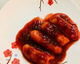 Hình bước làm 5 của món Chuối rim mận tím và kem trà xanh