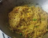 A picture of step 4 of Wheat vermicelli upma.