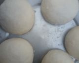 A picture of step 3 of Butter naan.