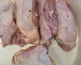Hình bước làm 3 của món Đùi Gà Nướng Bơ Tỏi - Garlic Butter Baked Chicken Thighs