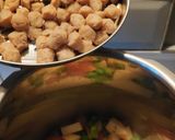 A picture of step 3 of Soya Chunks Masala 😋.