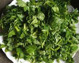 বেগুন সহ যোগে মেথি শাক ভাজা(begun saha joge methi shak bhaja recipe in Bengali) রেসিপির ধাপ 1 ছবি