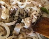 Foto del paso 5 de la receta: Calamares encebollados con arroz blanco
