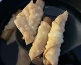 Foto del passaggio 5 della ricetta Chiacchiere semplici veloci e senza uova