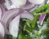 صورة لخطوة 1 من وصفة لوبيا موشطو بالكفتة