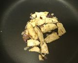 A picture of step 7 of Cheesie Chicken Delishisness Sandwich.