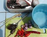 Foto langkah ke 1 dari resep Palumara Ikan Patin.
