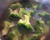 A picture of step 1 of My Broccoli + Stilton Soup with Chicken. 😚.