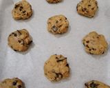 Foto langkah ke 4 dari resep Soft Baked chewy Chocolate Cookies.