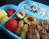 A picture of step 7 of Recommended for Bentos Eggs in Green Pepper Cups.