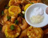 Foto langkah ke 6 dari resep Udang Saus Padang.