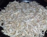 A picture of step 5 of Pollo Posole Rojo.
