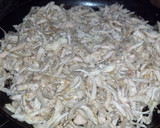 A picture of step 5 of Pollo Posole Rojo.
