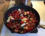 A picture of step 4 of Caprese Pasta with Sausage.