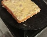 A picture of step 3 of Besan bread pizza.