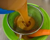 Foto langkah ke 3 dari resep Kue Sarang Semut (Cake Caramel).