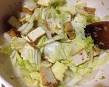 A picture of step 5 of "Shrimp" in Chili Sauce with Atsuage and Chinese Cabbage.