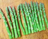 Foto del paso 2 de la receta: Lubina rellena de verduras sobre crema de espárragos