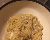 A picture of step 5 of Orzo parmigiana (κριθαράκι με μυζήθρα).