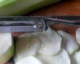 A picture of step 1 of Sig's Courgette Salad with Dolcelatte.