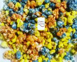 A picture of step 5 of Multicolored popcorn.
