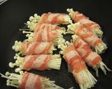 A picture of step 1 of Thinly Sliced Pork and Enoki Mushroom in Gochujang Sauce.