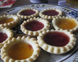 A picture of step 7 of Apple Pie Made with an Easy Pie Crust.