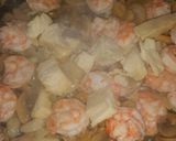 A picture of step 7 of Penne with Shrimp in Pesto Sauce..