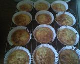 A picture of step 4 of Irmgards lemon surprise cup cakes.