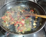 Foto del paso 2 de la receta: Ensalada de espirales de colores y caballa