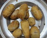 A picture of step 2 of Arbi fry.