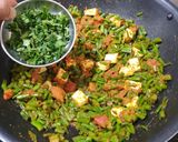A picture of step 7 of Radish pod paneer masala.