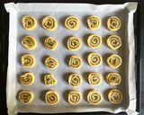 A picture of step 6 of Pistachio Pinwheel Cookies.