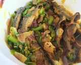 A picture of step 4 of Tangra fish with capsicum.