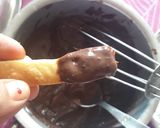 A picture of step 4 of Sweet buttery Puff pastry with chocolate nuty sauce.