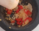 A picture of step 2 of Minced Chicken with Thai Basil.