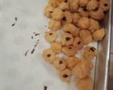 Foto langkah ke 7 dari resep Soes kering keju.