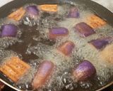 Foto langkah ke 1 dari resep Terong orak arik telur pedas.