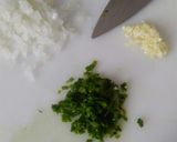 Foto del paso 3 de la receta: Tallarines en salsa Alfredo con camarones y espinacas