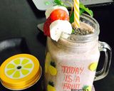 A picture of step 4 of Chia-Banana Strawberry Smoothie.